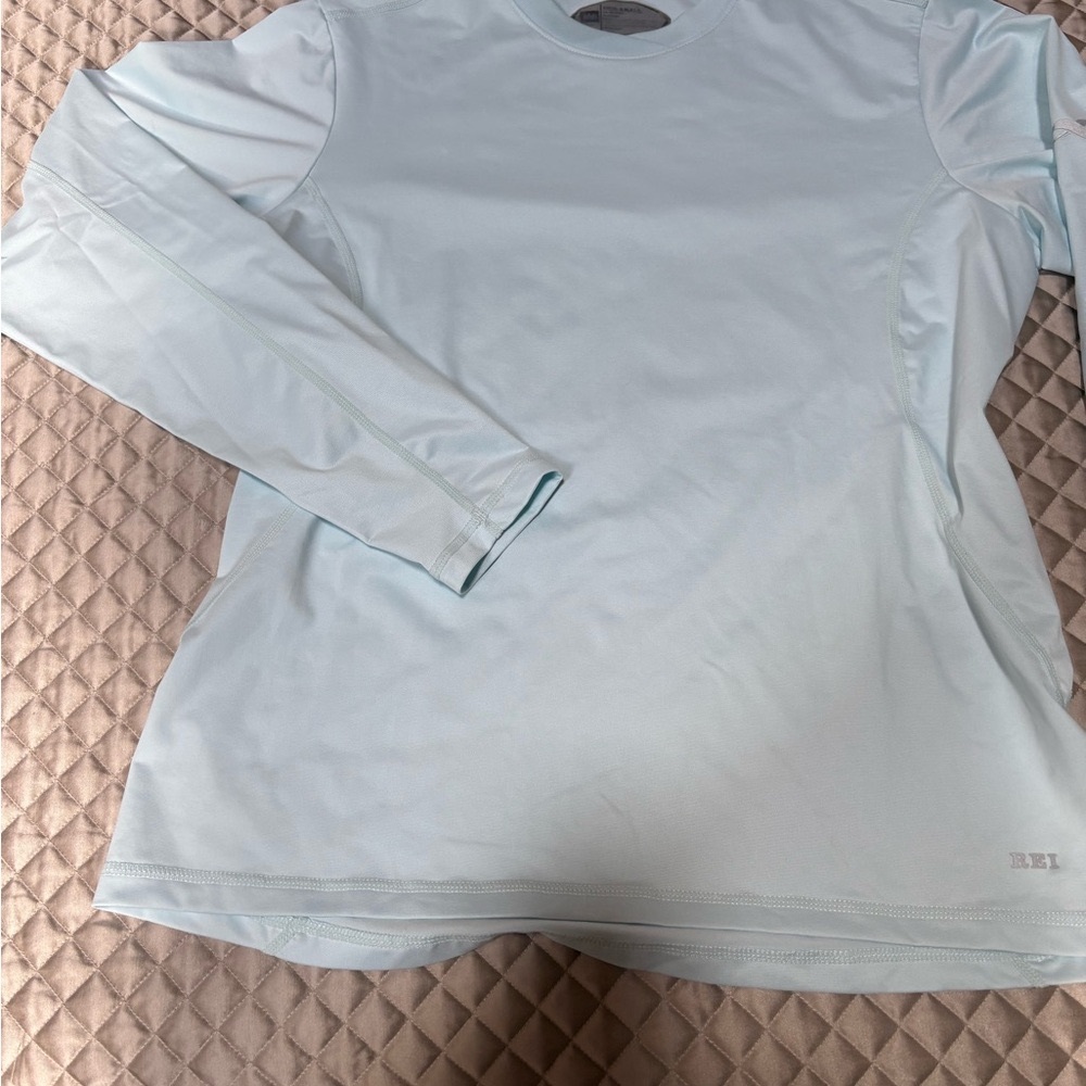REI Women's Long Sleeve Crewneck - Light Blue